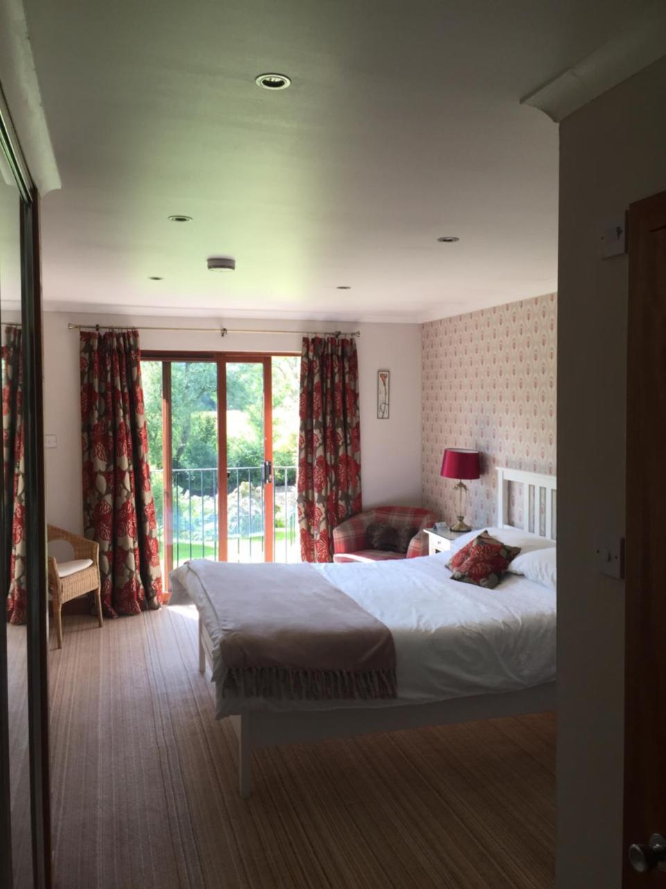 Riverside House 칼란더 외부 사진